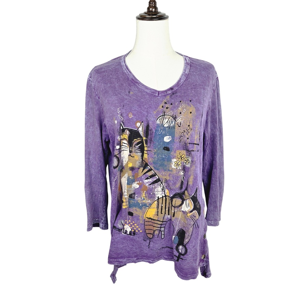 Jess & Jane Graphic Tee Small Purple Cat Art Mineral Wash V-Neck Whimsical Artsy